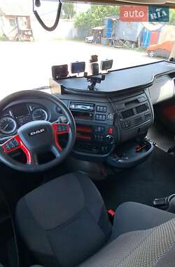 Тягач DAF XF 2015 в 