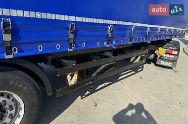 Тягач DAF XF 2015 в 