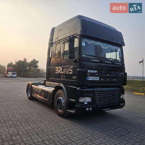 Тягач DAF XF 2006 в 