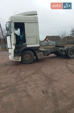 Тягач DAF XF 2001 в 
