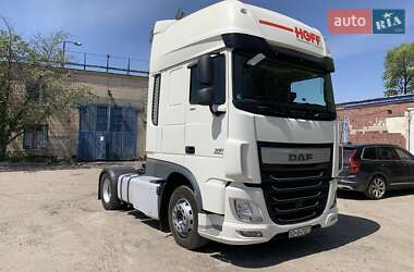Тягач DAF XF 2015 в 