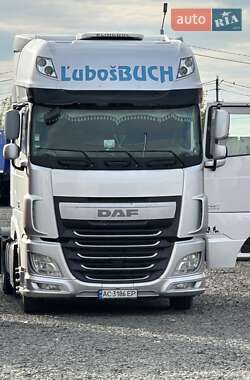 Тягач DAF XF 2015 в 