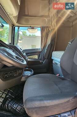 Тягач DAF XF 2015 в 