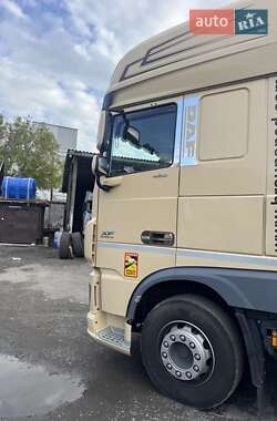 Тягач DAF XF 2016 в 