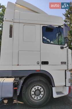 Тягач DAF XF 2000 в 