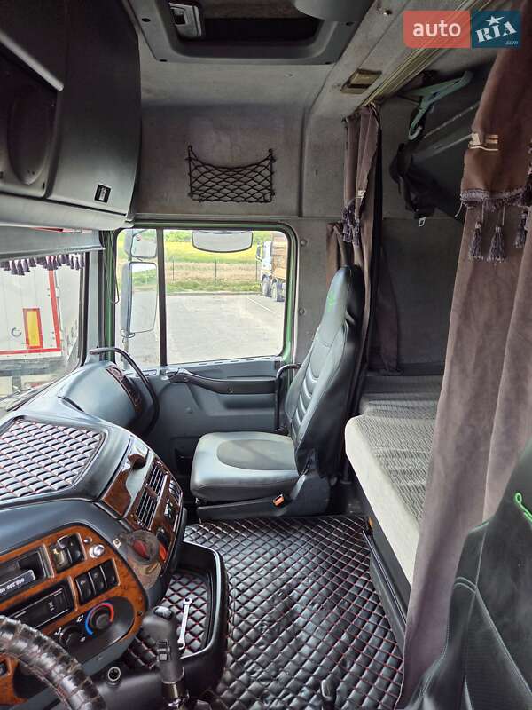 Тягач DAF XF 1998 в Павлограде