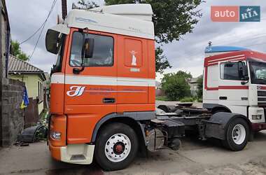 Тягач DAF XF 2000 в 