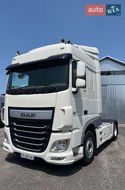 Тягач DAF XF 2016 в 