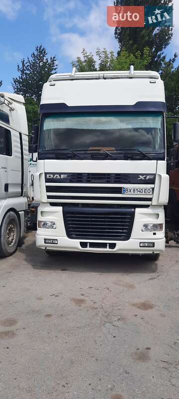 Тягач DAF XF 2005 в 