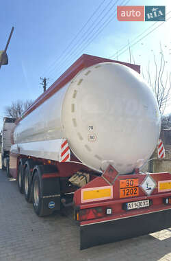 Бензовоз DAF XF 2012 в 