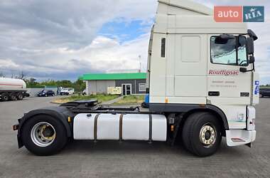 Тягач DAF XF 2001 в 