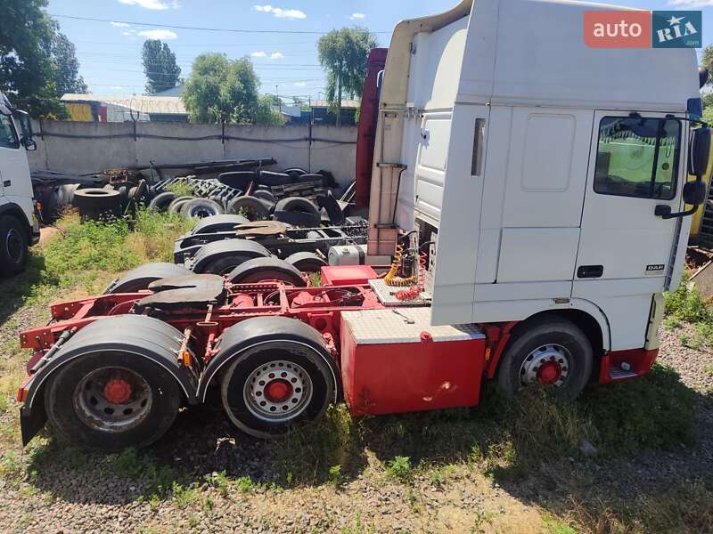 Тягач DAF XF 2001 в Одессе