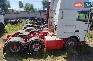 Тягач DAF XF 2001 в 