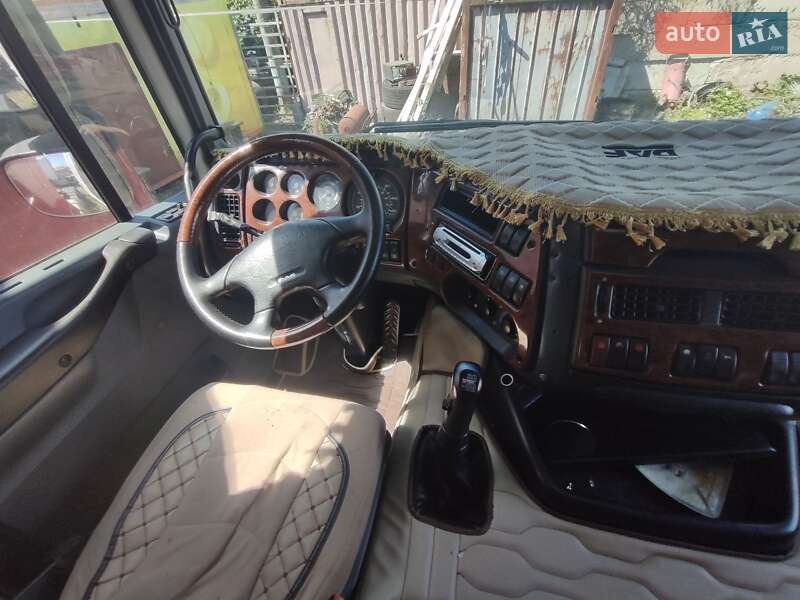 Тягач DAF XF 2001 в Одессе