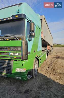 Тягач DAF XF 2002 в 