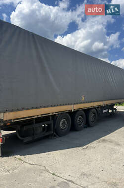 Тягач DAF XF 2004 в 