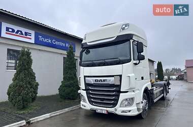 Контейнеровоз DAF XF 2022 в Киеве