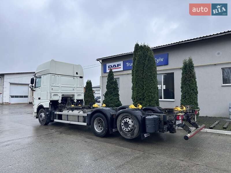 Контейнеровоз DAF XF 2022 в Киеве