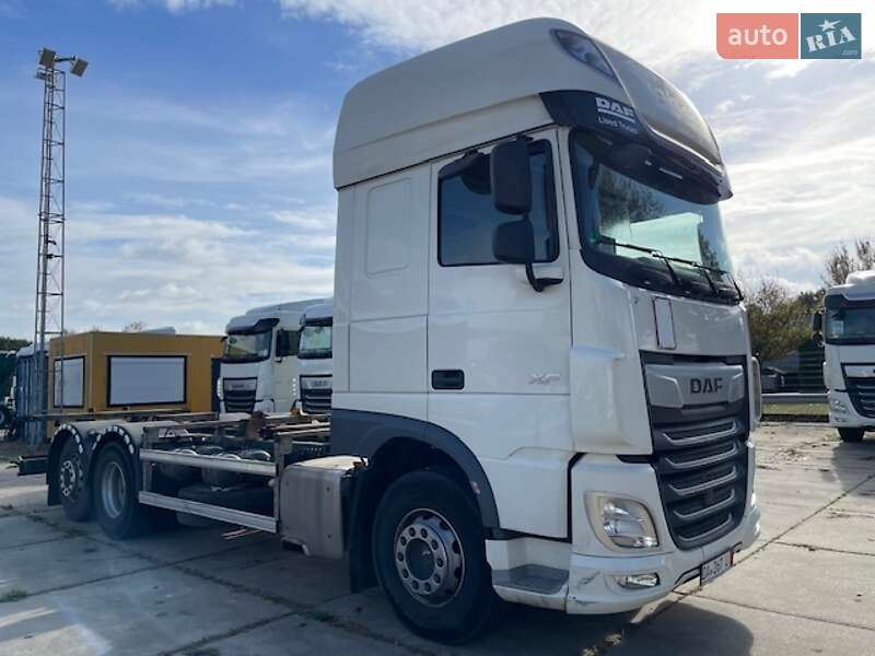 Контейнеровоз DAF XF 2020 в Киеве