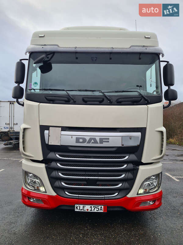 Тягач DAF XF 2015 в Києві