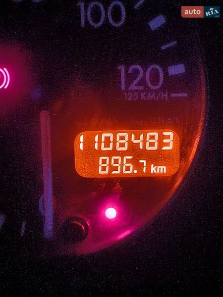 Тентований DAF XF 2004 в Кам'янському