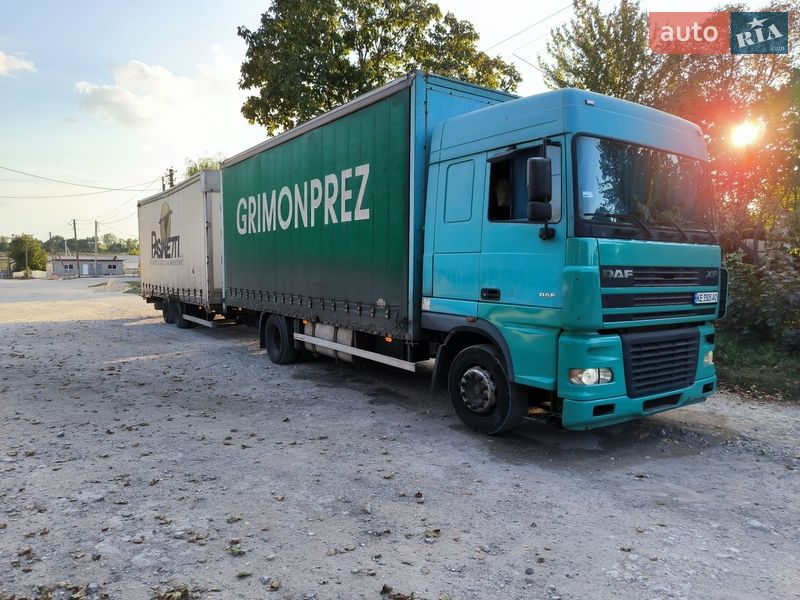 Тентований DAF XF 2004 в Кам'янському