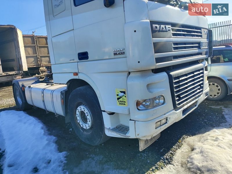 Тягач DAF XF 2003 в Каменец-Подольском