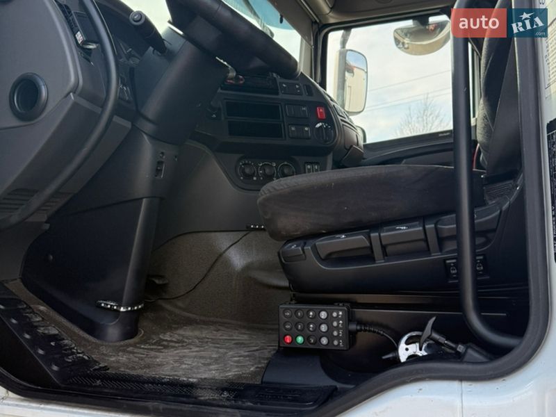 Тягач DAF XF 2015 в Дніпрі