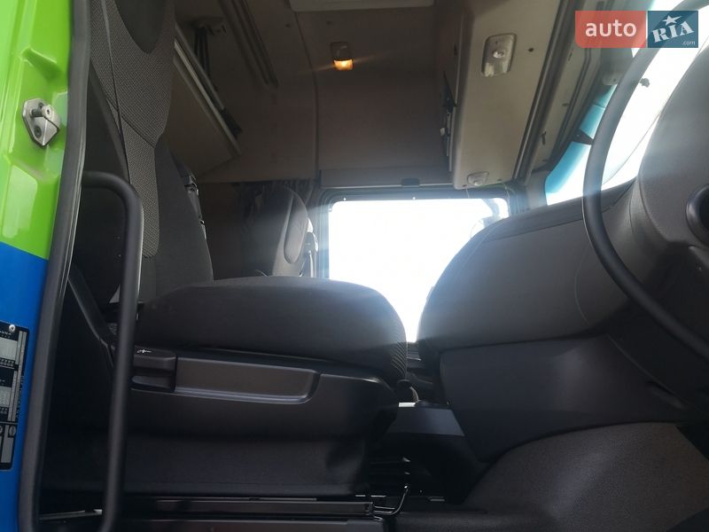 Тягач DAF XF 2017 в Кам'янському