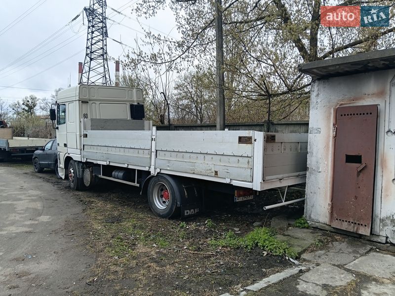 Борт DAF XF 2001 в Киеве