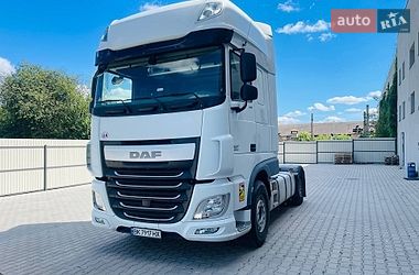Тягач DAF XF 2015 в Ровно