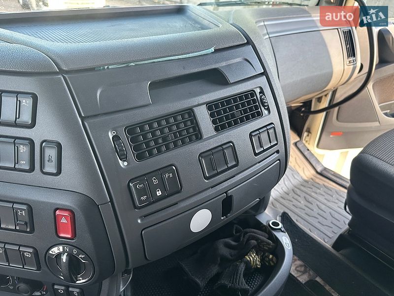 Тягач DAF XF 2015 в Киеве