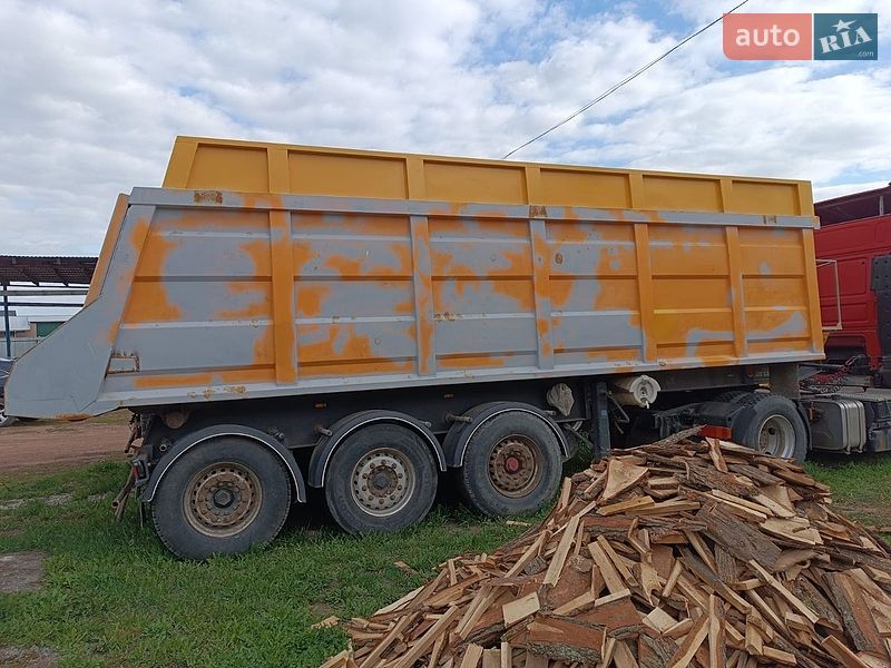 Самоскид DAF XF 2008 в Луцьку