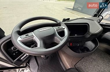 Тягач DAF XF 2023 в Дубні