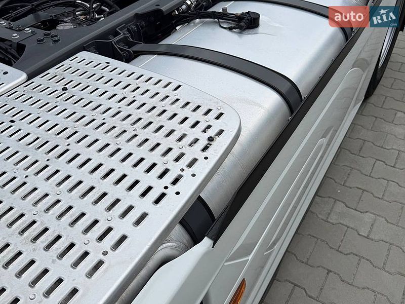 Тягач DAF XF 2023 в Дубні