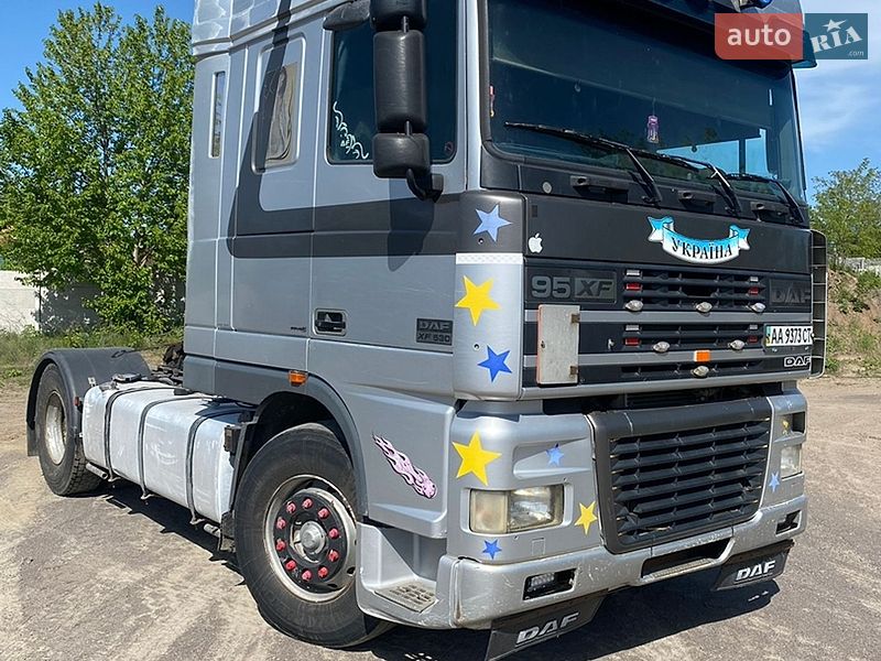Тягач DAF XF 2002 в Гайсину