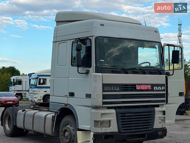 Інші вантажівки DAF XF 2001 в Прилуках