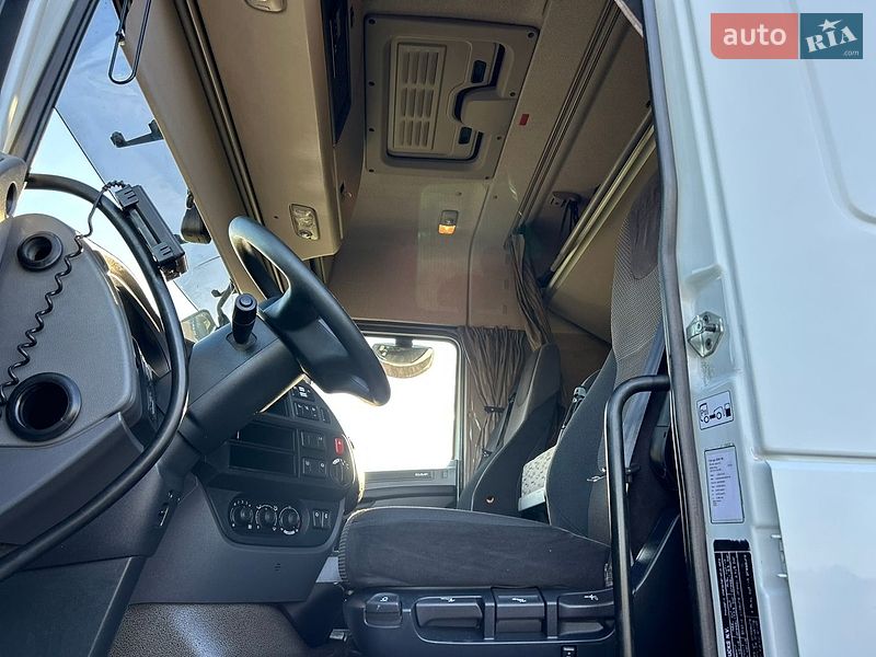 Контейнеровоз DAF XF 2016 в Хусті