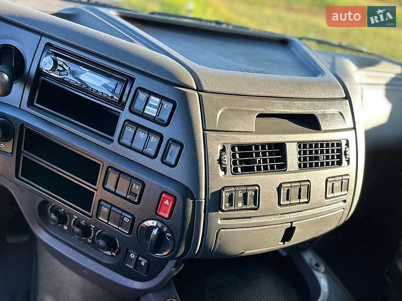 Контейнеровоз DAF XF 2016 в Хусті