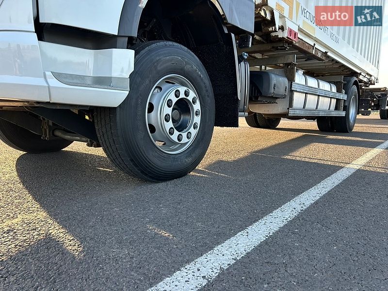 Контейнеровоз DAF XF 2016 в Хусті