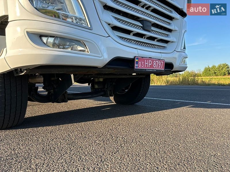 Контейнеровоз DAF XF 2016 в Хусті