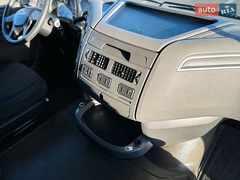 Контейнеровоз DAF XF 2016 в Хусті