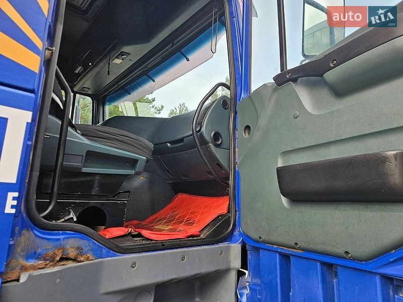 Тягач DAF XF 2004 в Львове