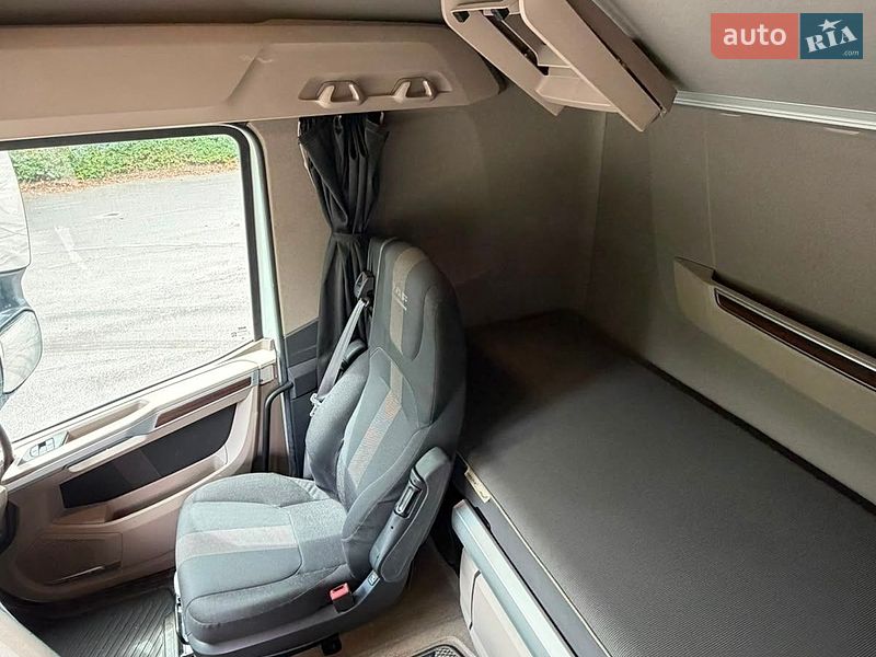 Контейнеровоз DAF XG Plus 2023 в Дніпрі