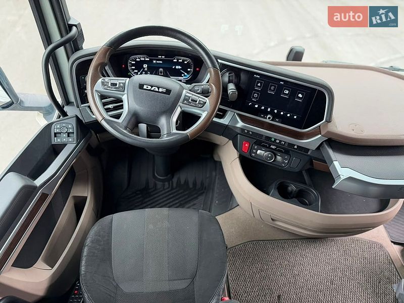 Контейнеровоз DAF XG Plus 2023 в Дніпрі