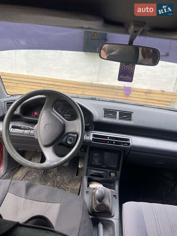 Ліфтбек Daihatsu Applause 1991 в Надвірній
