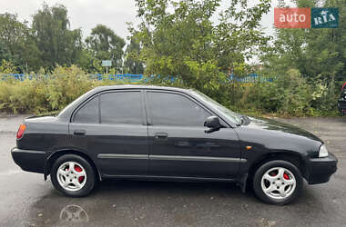 Седан Daihatsu Charade 1996 в Хмельницком