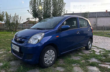 Седан Daihatsu Cuore 2009 в Мукачевому