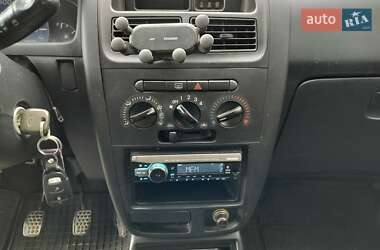 Хэтчбек Daihatsu Cuore 2006 в 