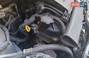Хэтчбек Daihatsu Cuore 2010 в 